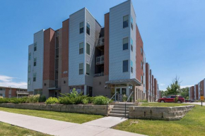 Large 2BR Suite Plus Patio Near Iowa State
